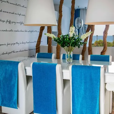 빌라 Althea Kalamies Luxury 4 *